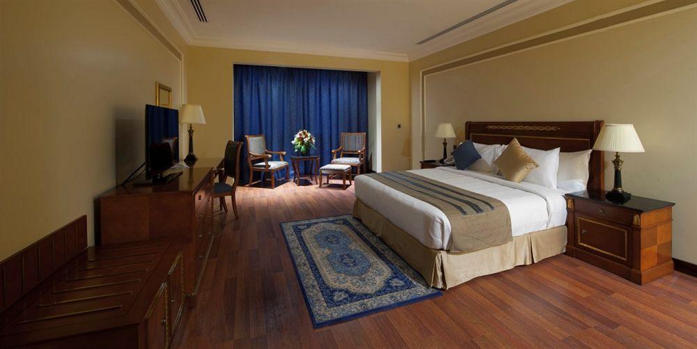 Radisson Blu Hotel, Dhahran Al-Khobar Eksteriør bilde